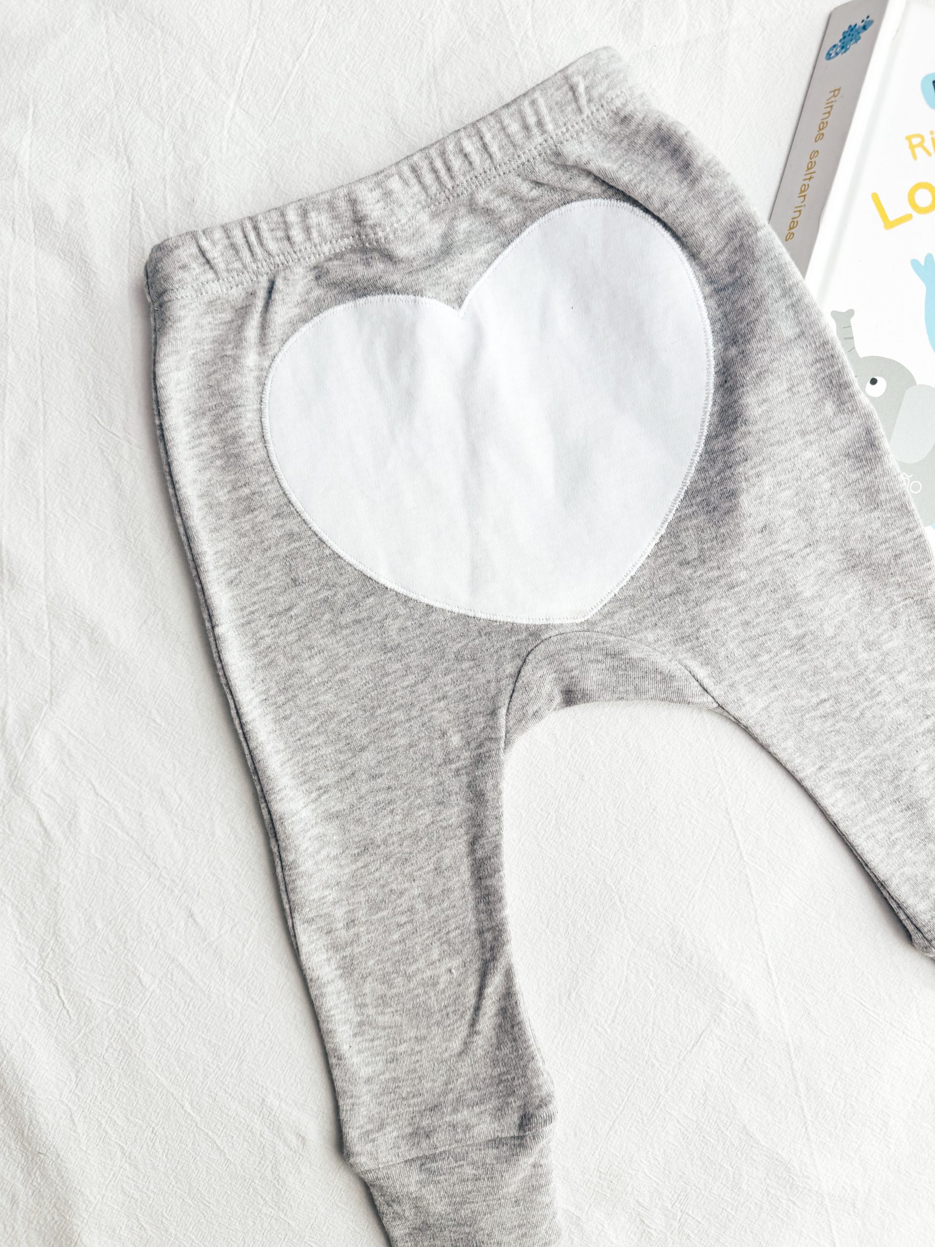 Pantalon Heart Grey - Imagen 2